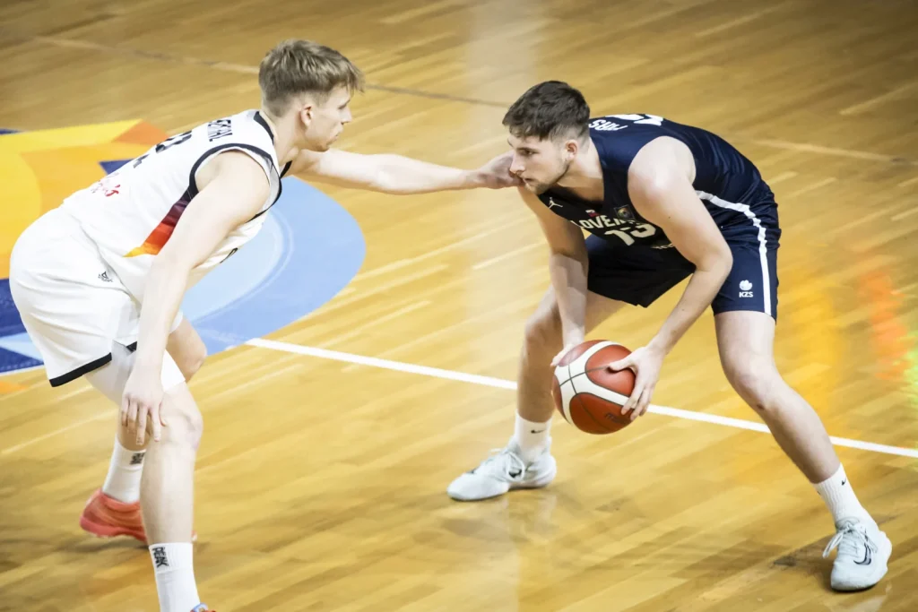 Filip Pirš nova okrepitev Kansai Heliosa